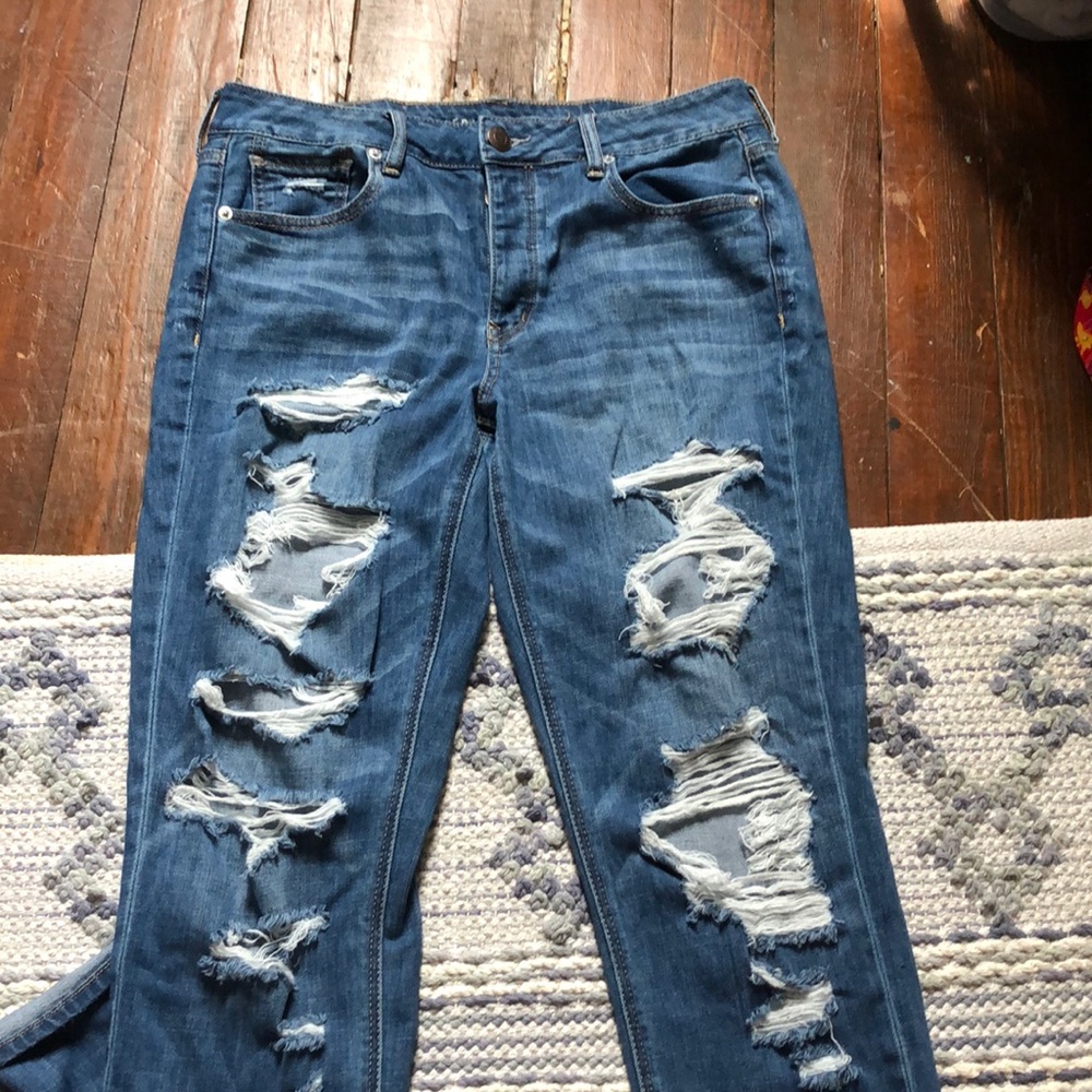 AE tomgirl jeans